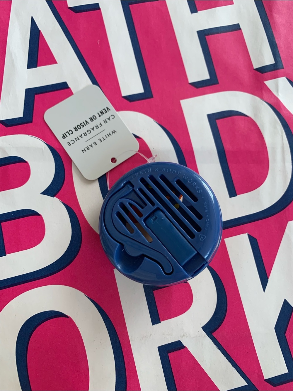 NWT Bath & Body Works Billie The Duck Car Vent/Visor Clip - Picture 4 of 4